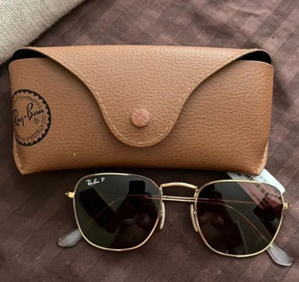 Lunette de soleil :Rayban