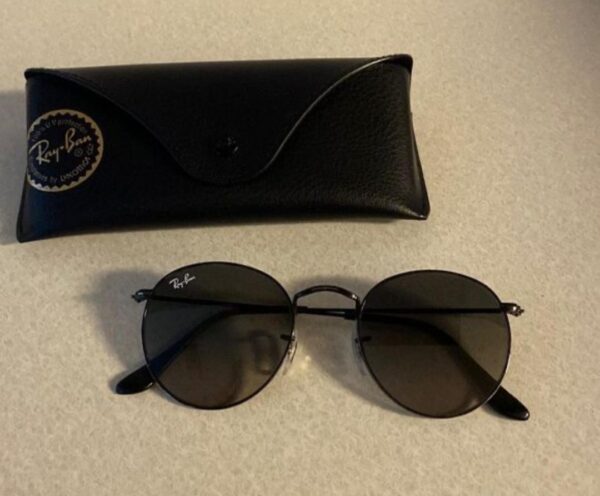 Lunette de soleil: Rayban